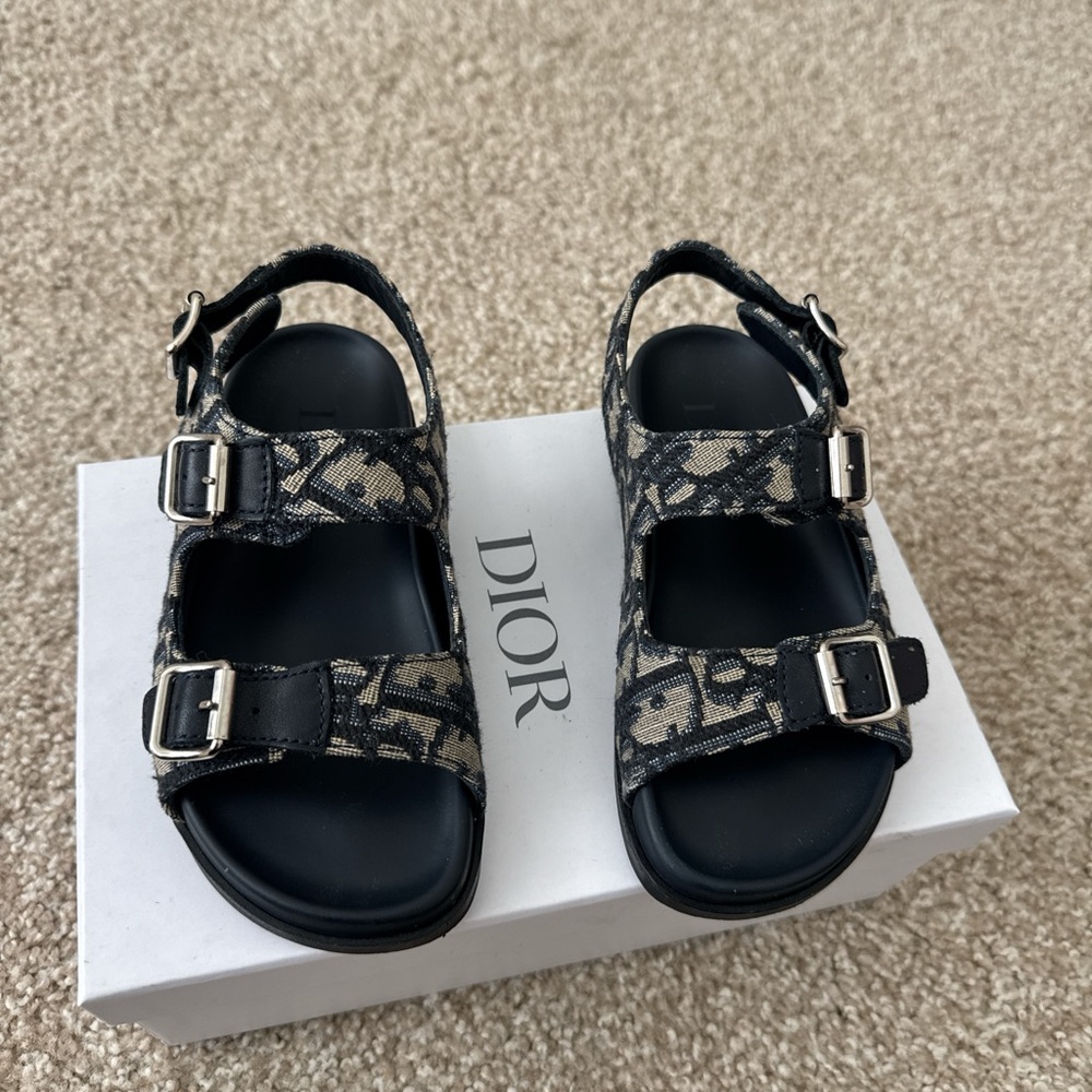 Dior Monogram Sandals - Picture 2 of 6